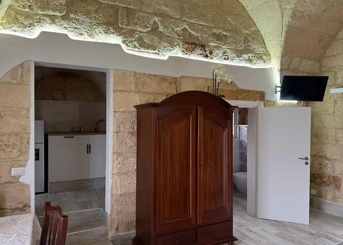 Largo Spani 15 Велье